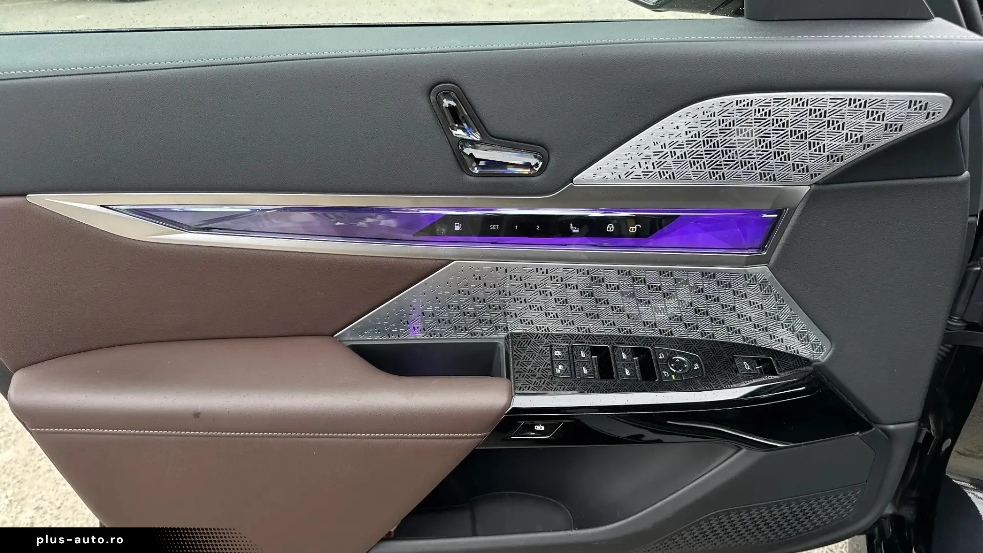 ✨ BMW M760e xDrive   Executive Lounge
