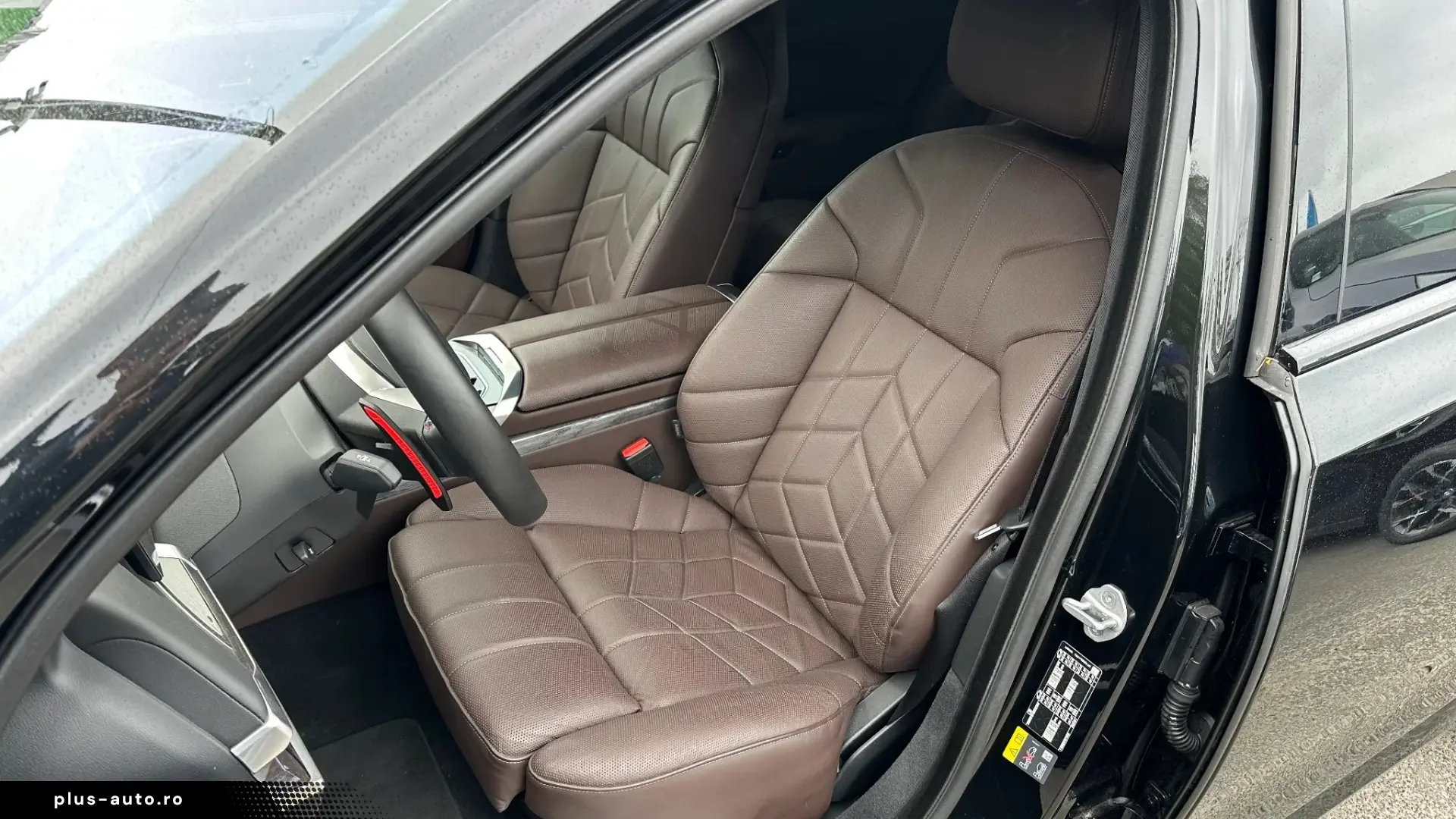 ✨ BMW M760e xDrive   Executive Lounge