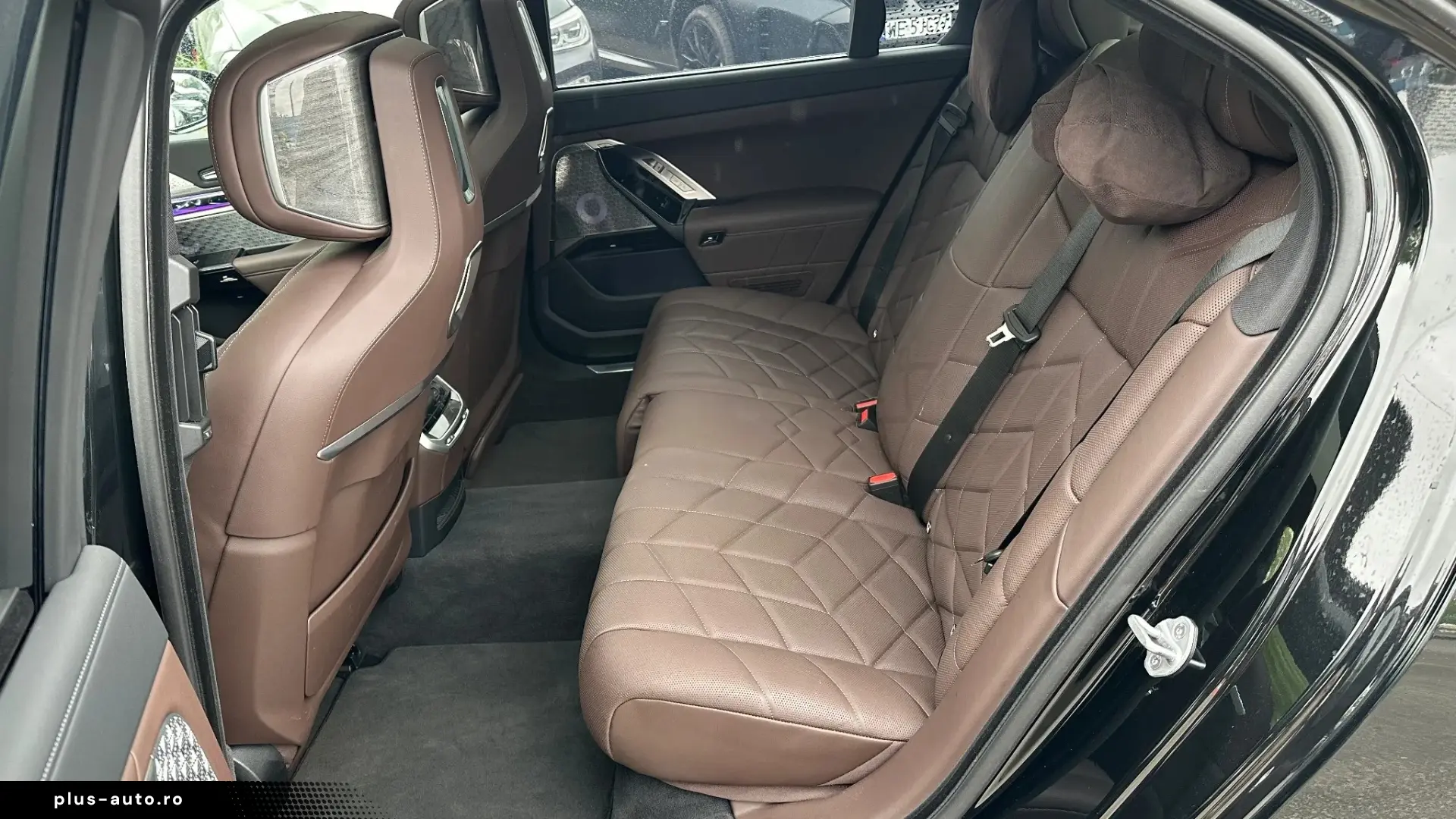 ✨ BMW M760e xDrive   Executive Lounge