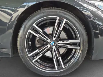 BMW 320i Lim M SPORT AdLED GSD 360  HiFi HUD St Go