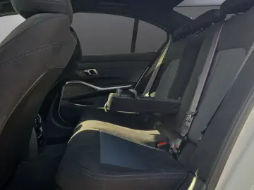 BMW 318i Lim. M-SPORT-PRO LED NAVI MEMORY H K 19