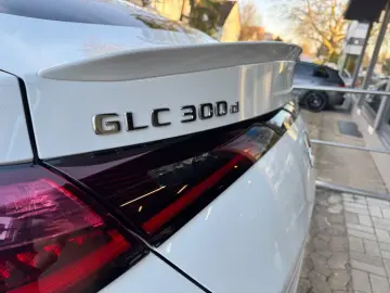Mercedes-Benz GLC 300 d COUPE