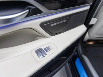 BMW 745 Le XDRIVE