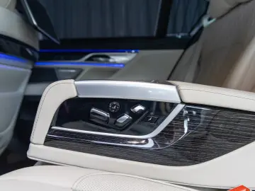 BMW 745 Le XDRIVE