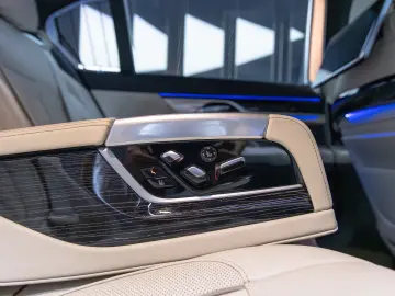 BMW 745 Le XDRIVE
