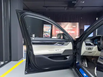 BMW 745 Le XDRIVE
