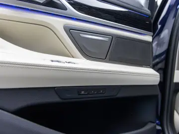 BMW 745 Le XDRIVE