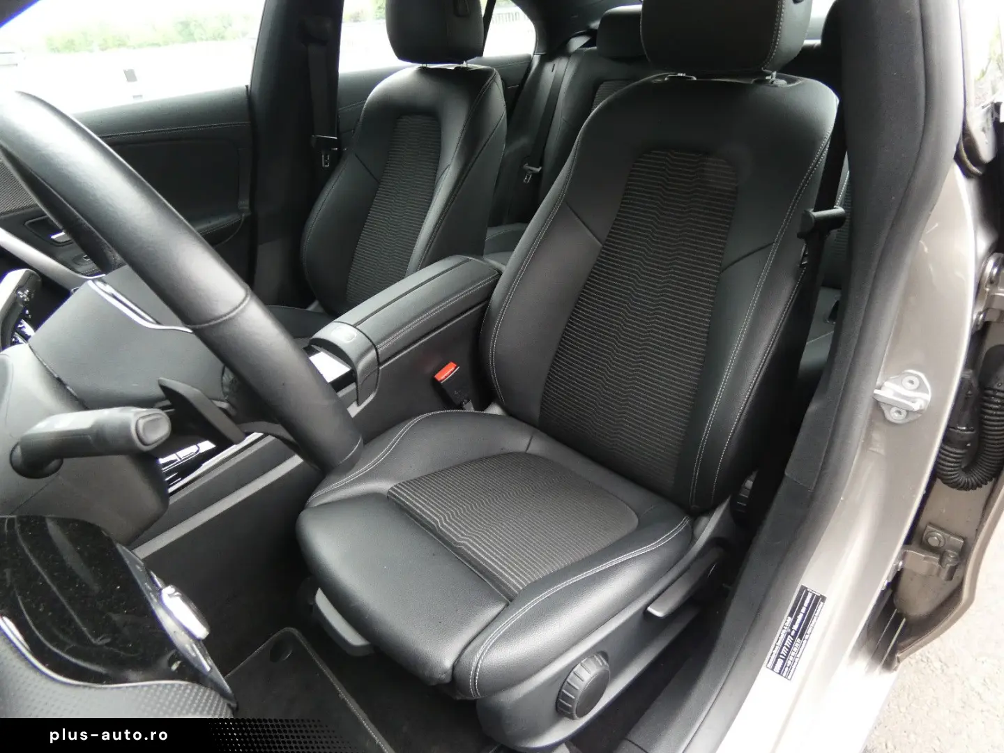 MERCEDES-BENZ CLA 180 Coupe Aut. LED WIDESCREEN