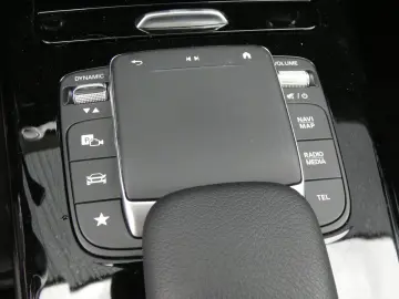 MERCEDES-BENZ CLA 180 Coupe Aut. LED WIDESCREEN