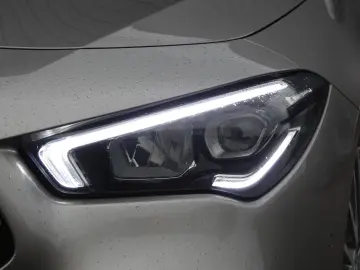 MERCEDES-BENZ CLA 180 Coupe Aut. LED WIDESCREEN