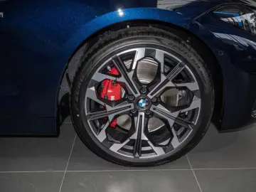 BMW 430i Coupe xDrive M-Sport H K HGSD NAVI ACC 360