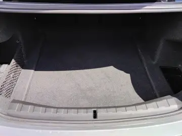 BMW 320d xDrive Lim. M Sport A.  RFK HIFI DAB