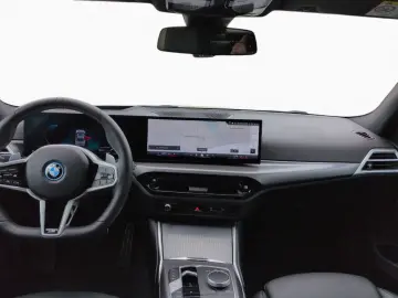 BMW 330e xDrive M-SPORT LivePRO PA  St&Go adaLED SHZ