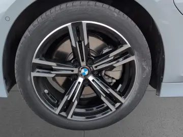 BMW 330e xDrive M-SPORT LivePRO PA  St&Go adaLED SHZ