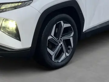 HYUNDAI TUCSON TREND  4WD