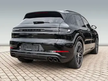 Porsche Cayenne E-Hybrid Black Edition