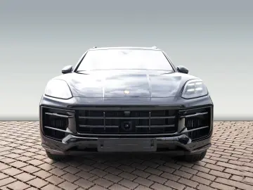 Porsche Cayenne E-Hybrid Black Edition