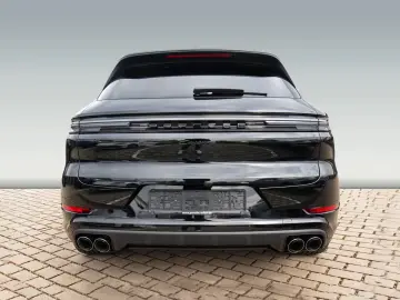 Porsche Cayenne E-Hybrid Black Edition