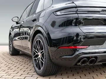 Porsche Cayenne E-Hybrid Black Edition