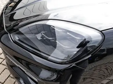 Porsche Cayenne E-Hybrid Black Edition