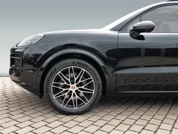 Porsche Cayenne E-Hybrid Black Edition