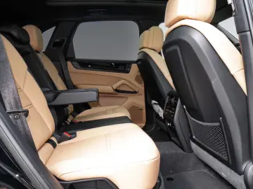 Porsche Cayenne E-Hybrid Black Edition