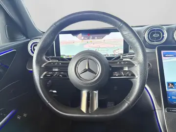 MERCEDES-BENZ C 300e AMG NIGHT LED AMBI  DISTR  PANO 360