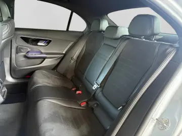 MERCEDES-BENZ C 300e AMG NIGHT LED AMBI  DISTR  PANO 360