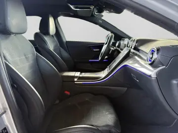 MERCEDES-BENZ C 300e AMG NIGHT LED AMBI  DISTR  PANO 360