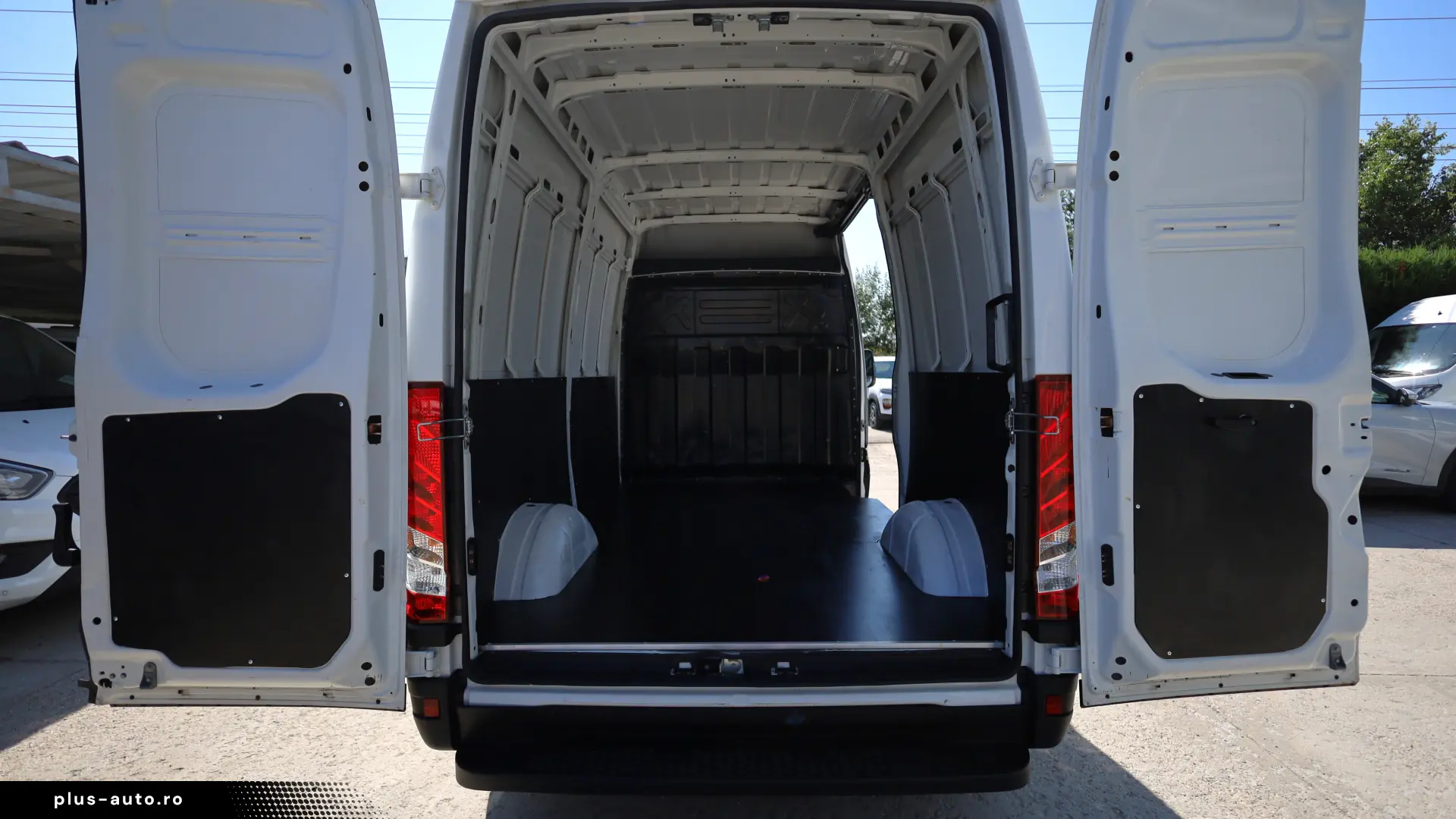 Iveco Daily L2H2 2.3D 116CP
