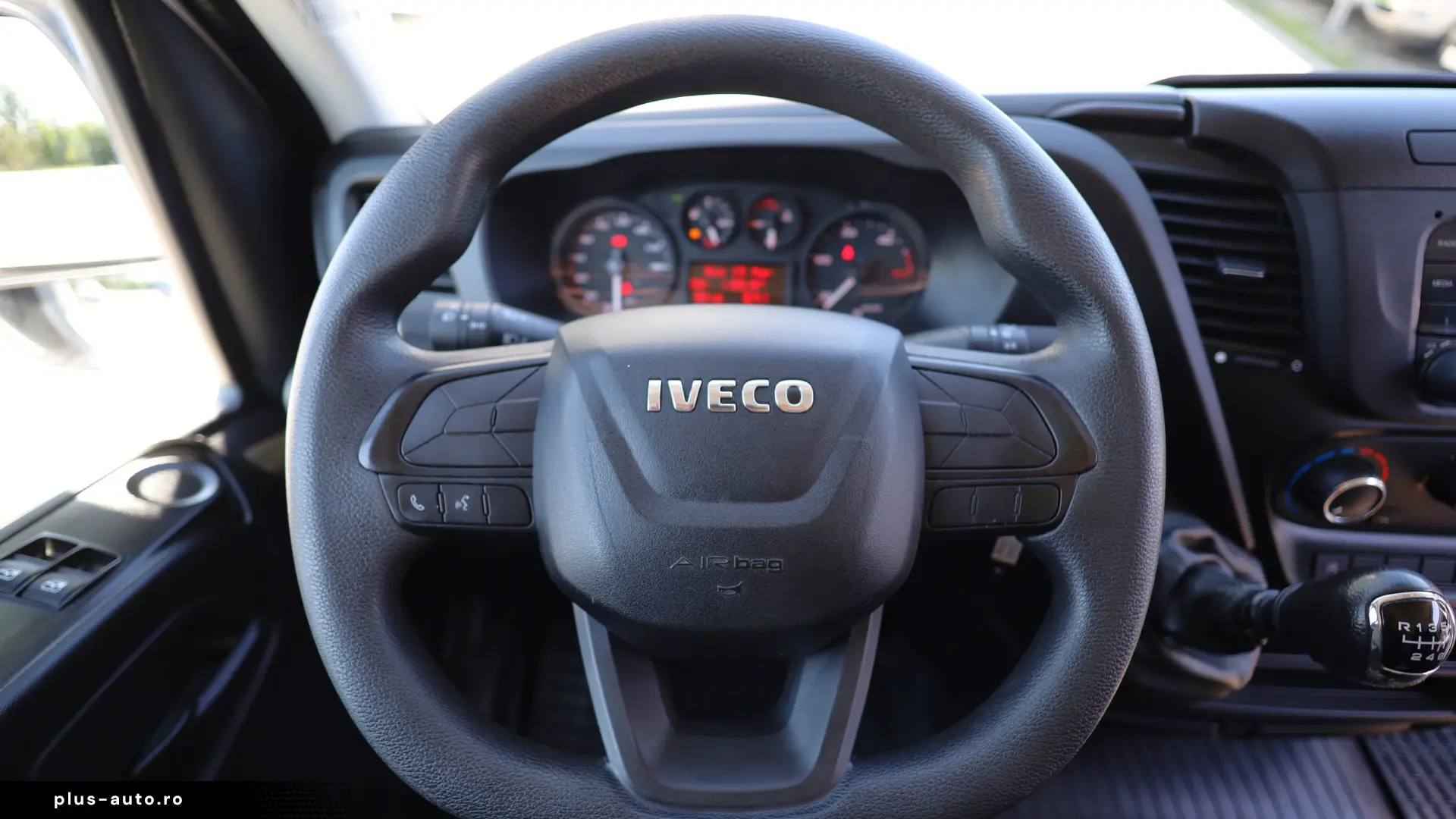 Iveco Daily L2H2 2.3D 116CP
