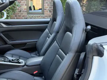 PORSCHE 992  911 Carrera Cabriolet 1.BESITZ UNFALLFREI P