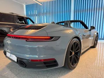 PORSCHE 992 Cabrio PDK   Sport-Tex Vollleder Sportabgas