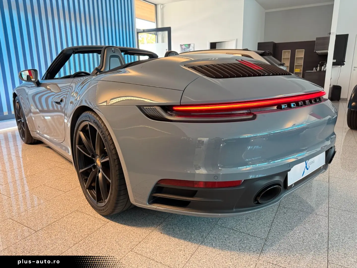 PORSCHE 992 Cabrio PDK   Sport-Tex Vollleder Sportabgas