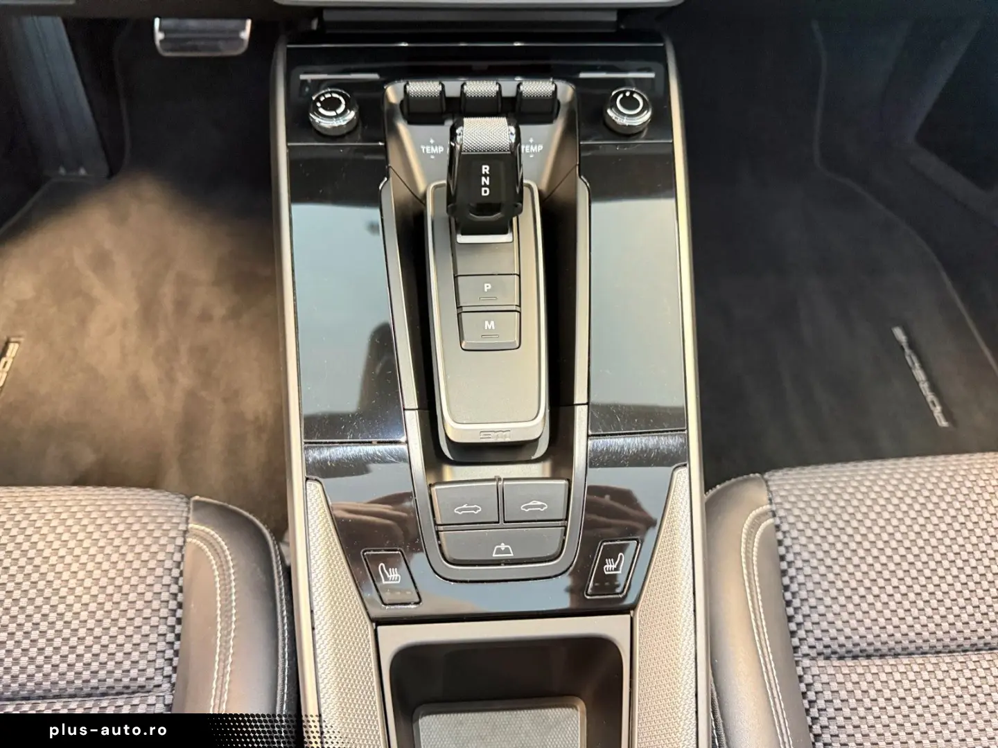 PORSCHE 992 Cabrio PDK   Sport-Tex Vollleder Sportabgas