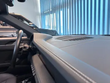 PORSCHE 992 Cabrio PDK   Sport-Tex Vollleder Sportabgas