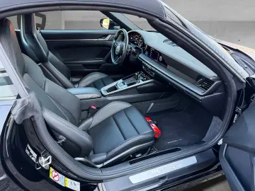 PORSCHE 911 Carrera Cabrio Sportabgas Approved 21 Zoll