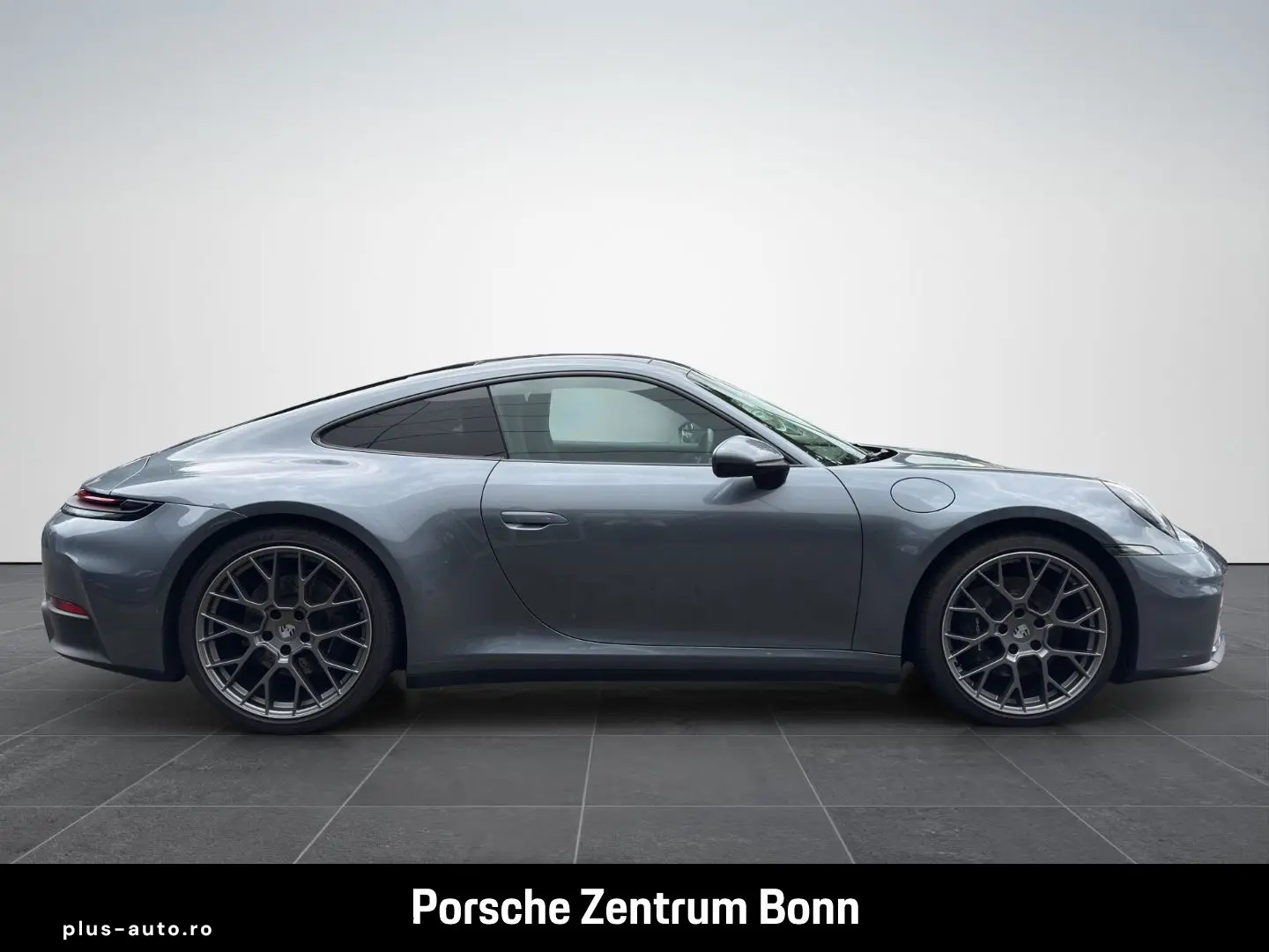 PORSCHE 992 911 Carrera InnoDrive Sportabgas BOSE 21-Zol