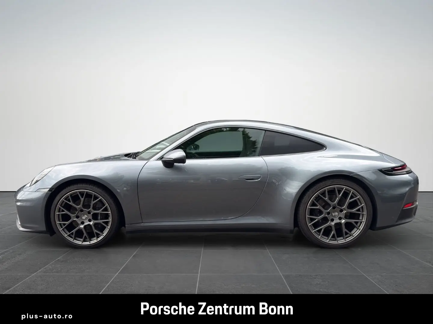 PORSCHE 992 911 Carrera InnoDrive Sportabgas BOSE 21-Zol
