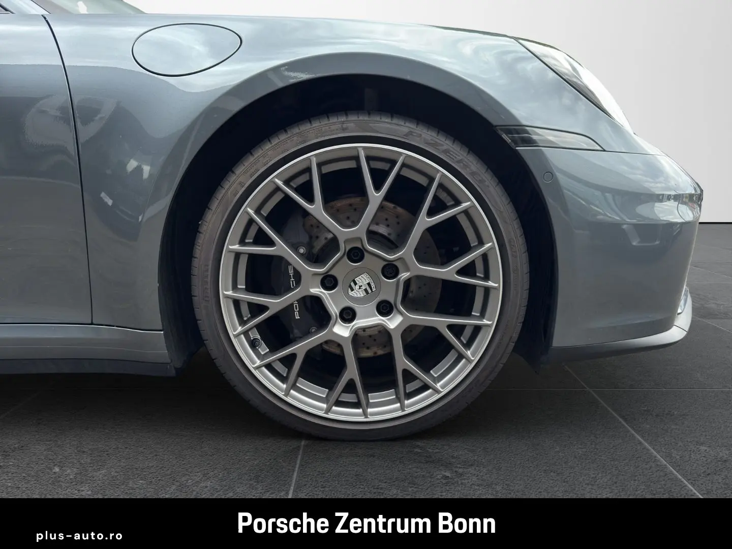 PORSCHE 992 911 Carrera InnoDrive Sportabgas BOSE 21-Zol