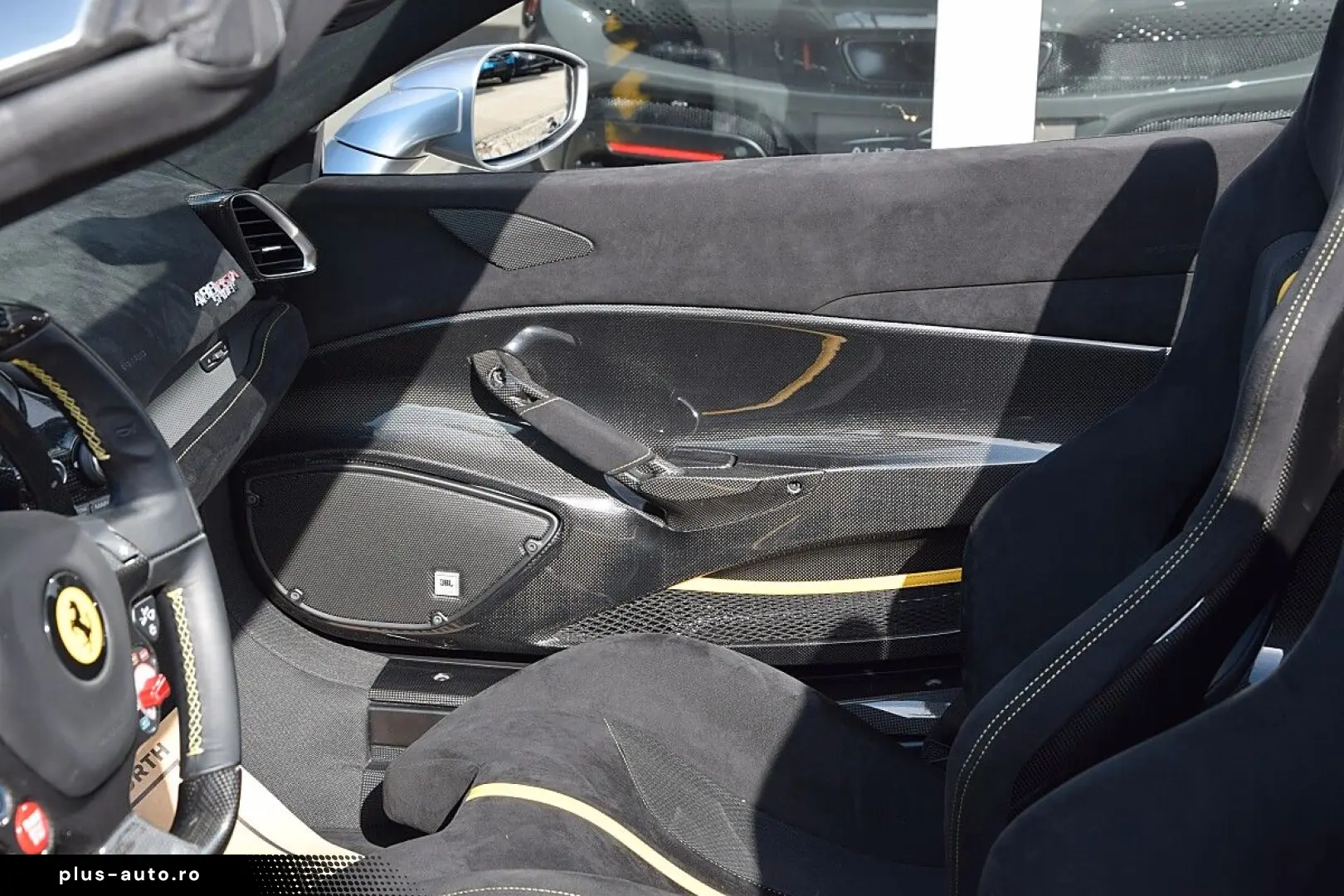 FERRARI 488 Pista Spider  Full Carbon Kamera Alcantar...