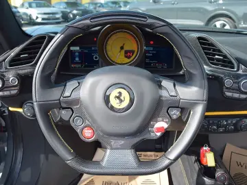 FERRARI 488 Pista Spider  Full Carbon Kamera Alcantar...
