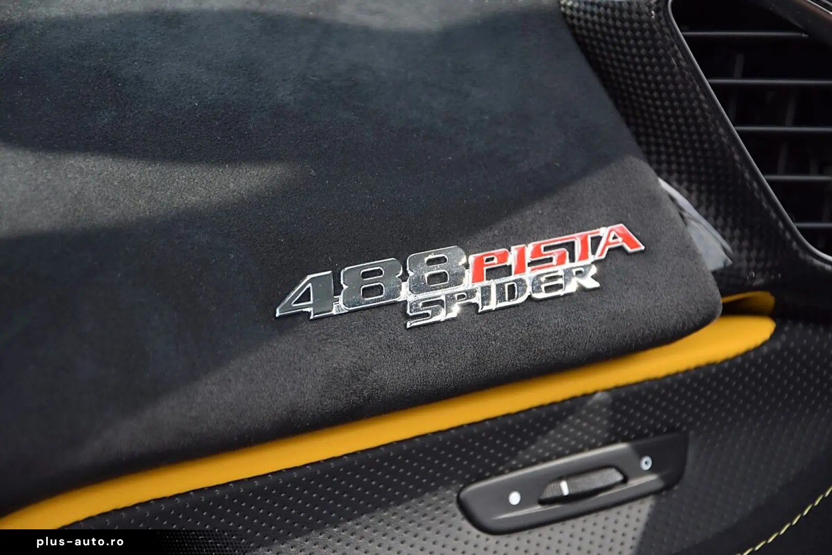 FERRARI 488 Pista Spider  Full Carbon Kamera Alcantar...