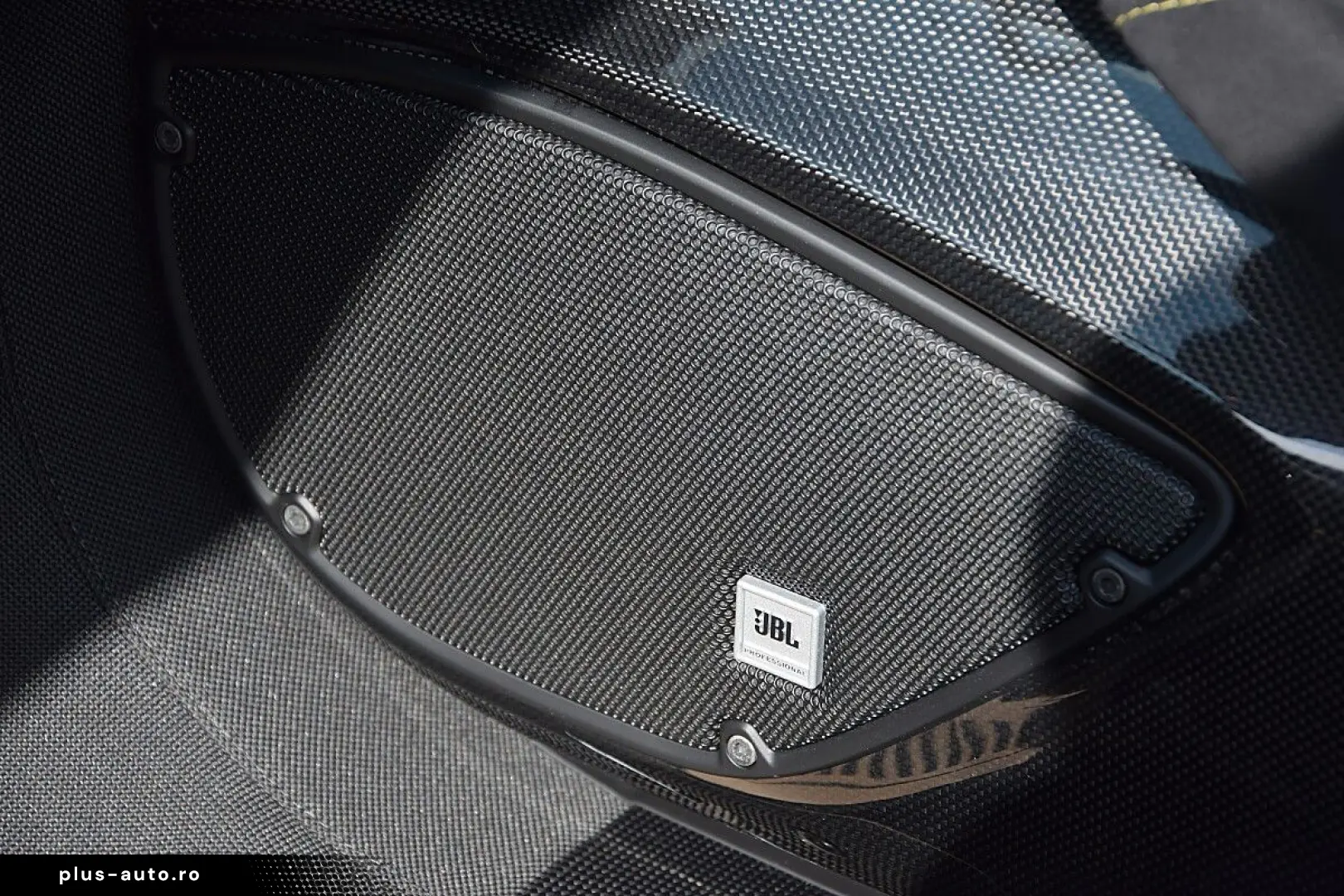 FERRARI 488 Pista Spider  Full Carbon Kamera Alcantar...