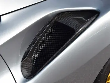 FERRARI 488 Pista Spider  Full Carbon Kamera Alcantar...
