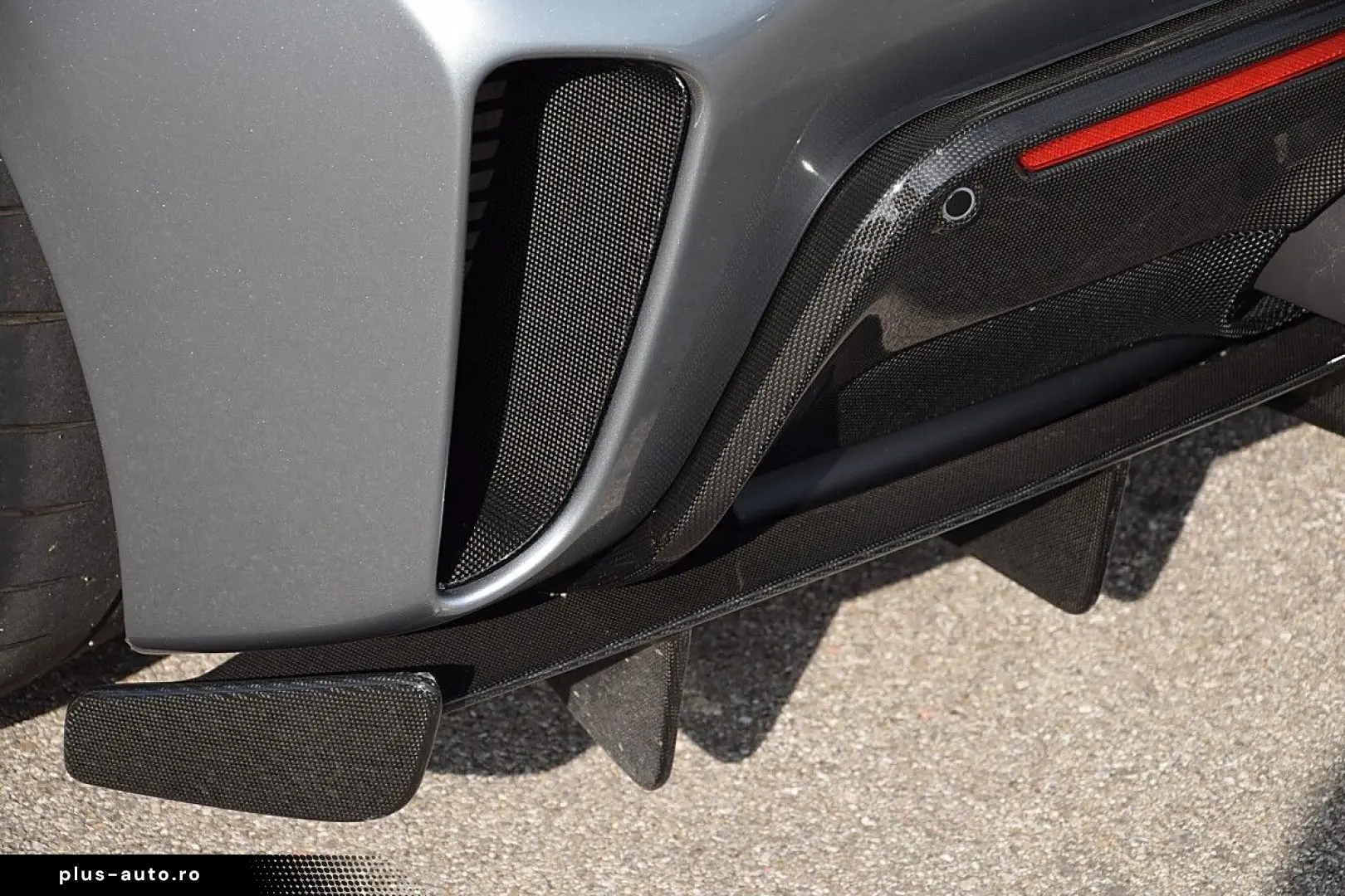 FERRARI 488 Pista Spider  Full Carbon Kamera Alcantar...