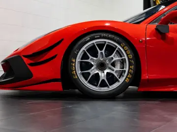 FERRARI 488 Challenge EVO 3.9 V8 670 Ch