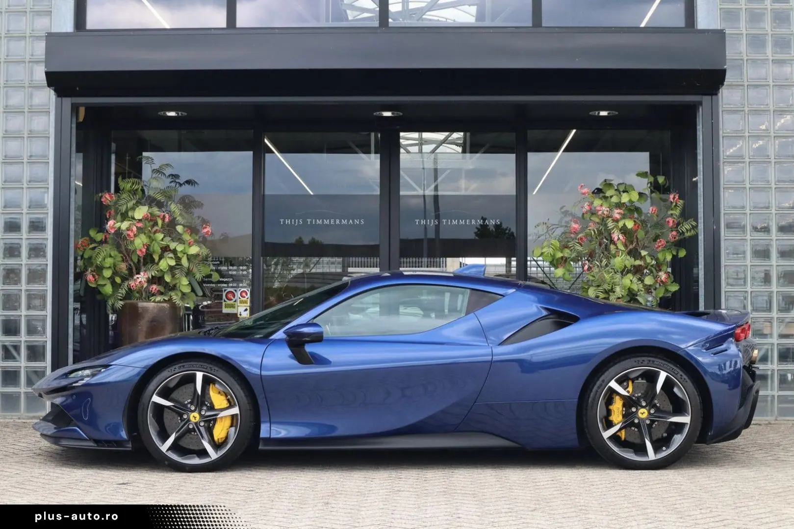 FERRARI SF90 Stradale 4.0 V8   Blu Tour de France  Carbo