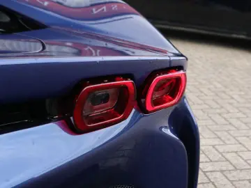 FERRARI SF90 Stradale 4.0 V8   Blu Tour de France  Carbo