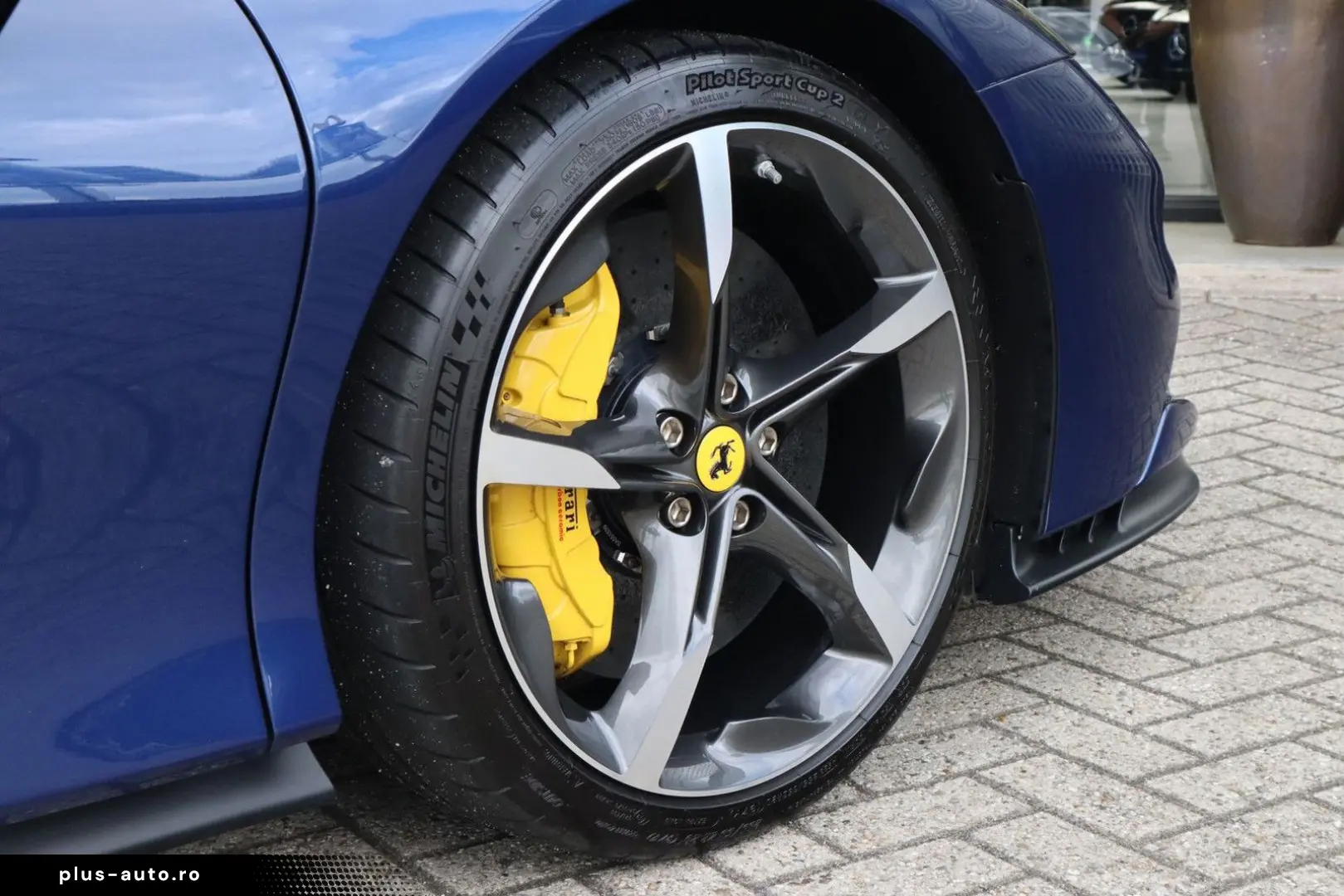 FERRARI SF90 Stradale 4.0 V8   Blu Tour de France  Carbo